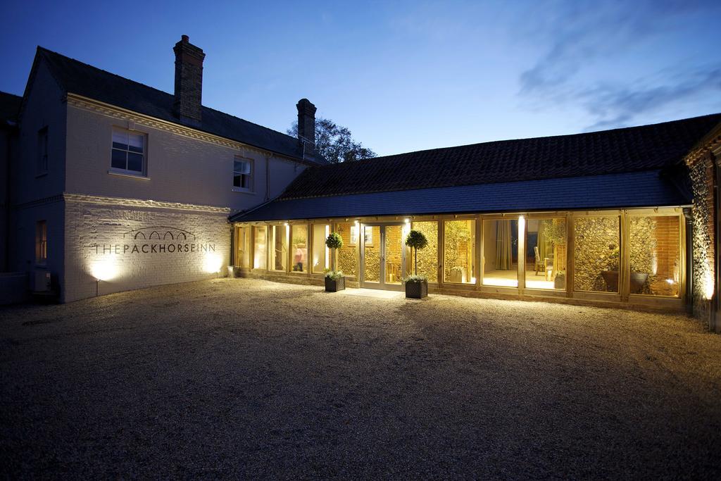 The Packhorse Inn นิวมาร์เก็ต ภายนอก รูปภาพ